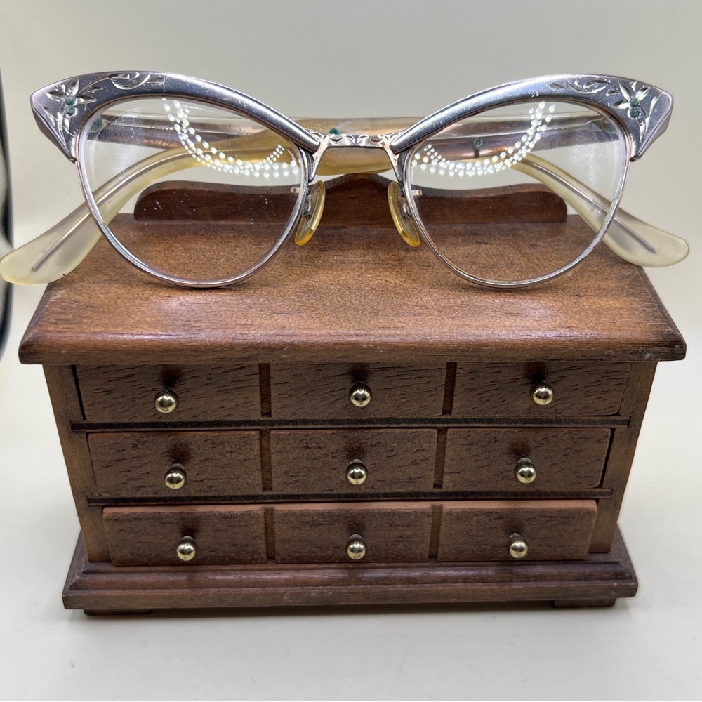 Vtg American Optical 22 Cateye Eyeglasses Light Golden Frames 1/10 12K Gold Fill